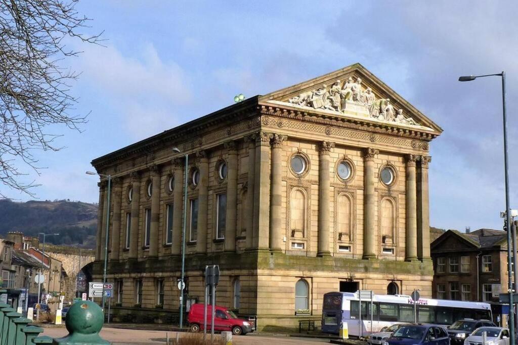 Modern Ground Floor Apartment Todmorden Exterior photo